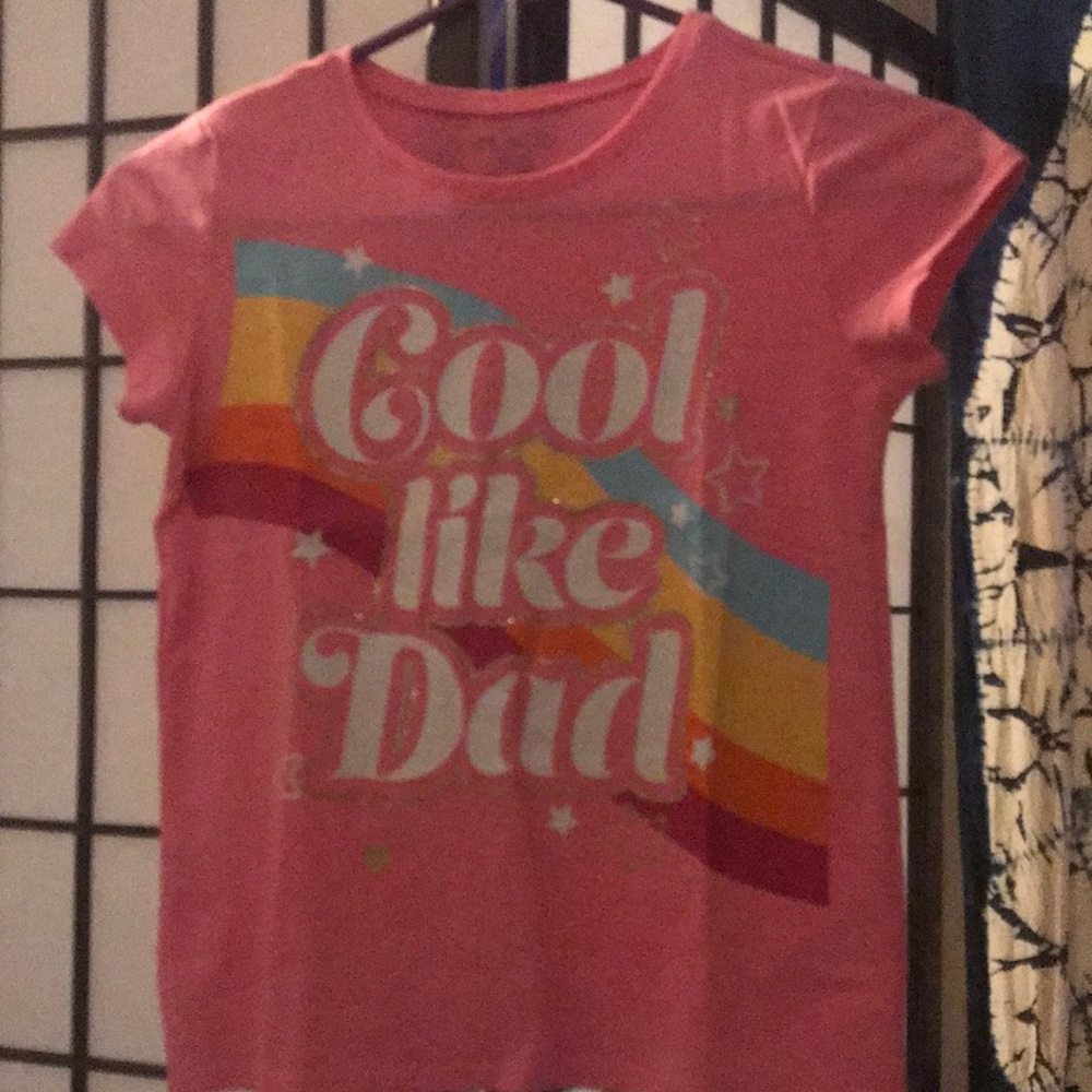 Girls Coral T-shirt NWOT